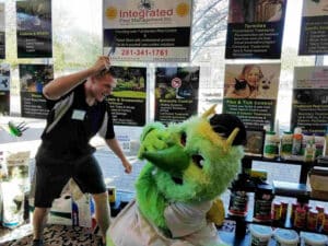 Pest Control Services by Integrated Pest Management